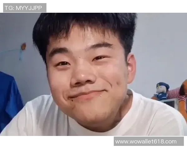 河南网红恶搞足球明星引发热议网友纷纷点赞与吐槽交织成趣